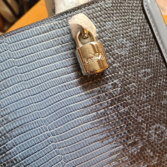 SOLD!! - Coach Light Blue Small Tote Bag - Picture 4 of 8